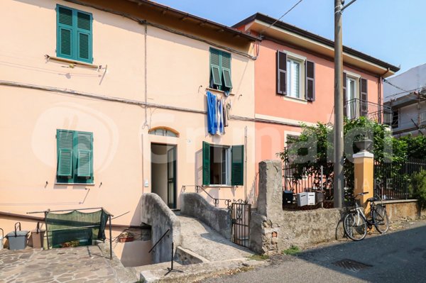 appartamento in vendita a La Spezia in zona Chiappa