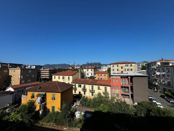 appartamento in vendita a La Spezia in zona Canaletto / Buonviaggio / Migliarina