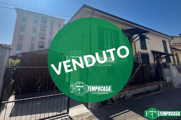 casa indipendente a La Spezia in zona Canaletto / Buonviaggio / Migliarina