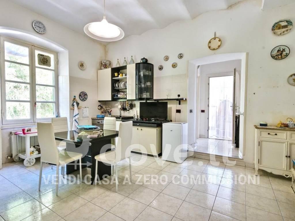 appartamento in vendita a La Spezia in zona Canaletto / Buonviaggio / Migliarina