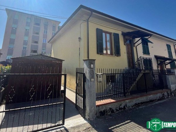 casa indipendente a La Spezia in zona Canaletto / Buonviaggio / Migliarina