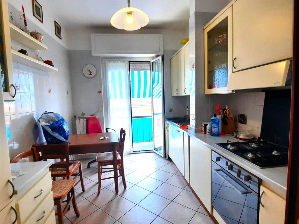appartamento in vendita a La Spezia in zona Canaletto / Buonviaggio / Migliarina