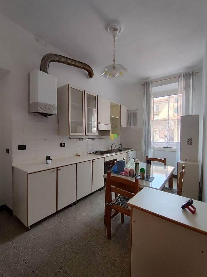 appartamento in vendita a La Spezia in zona Canaletto / Buonviaggio / Migliarina