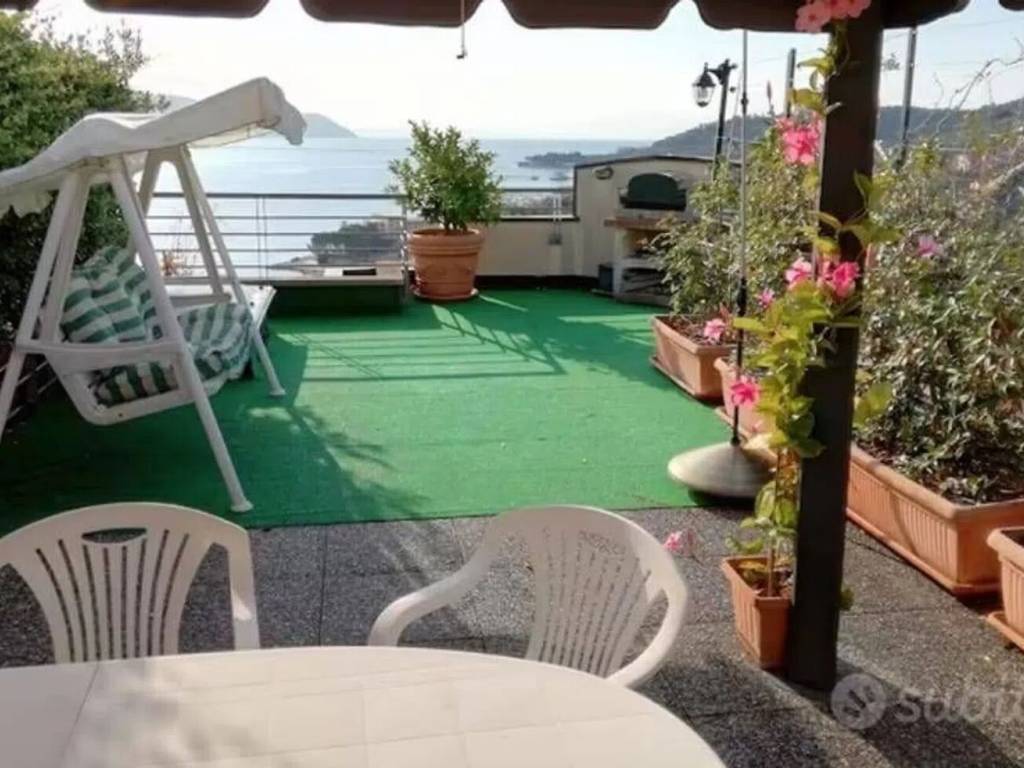 appartamento in vendita a La Spezia in zona Marola