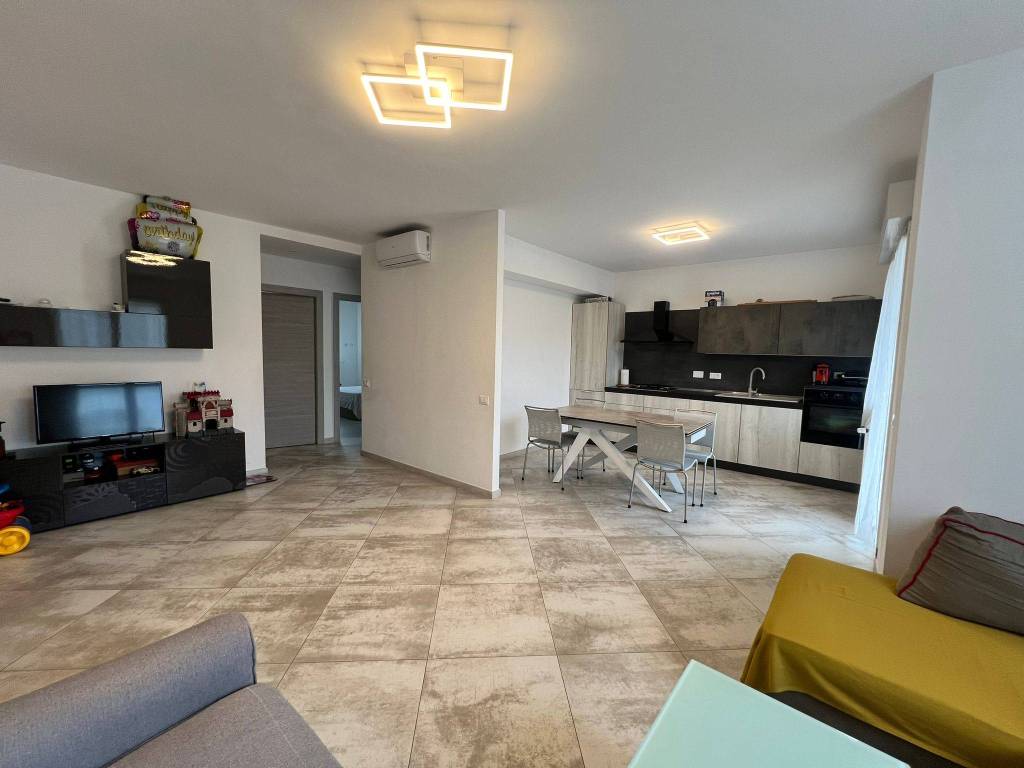 appartamento in vendita a La Spezia in zona Canaletto / Buonviaggio / Migliarina