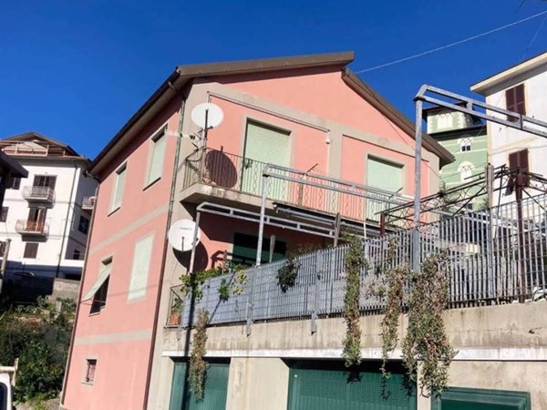 appartamento in vendita a La Spezia in zona Valdellora