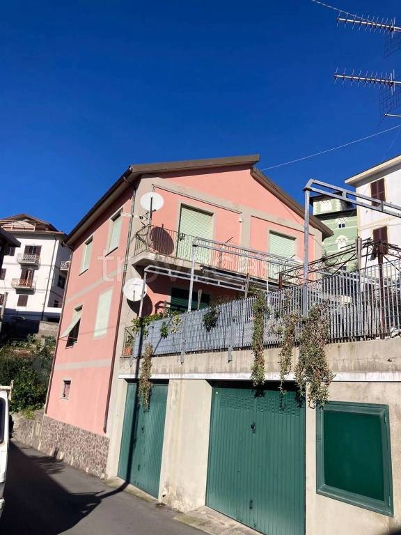 appartamento in vendita a La Spezia in zona Valdellora