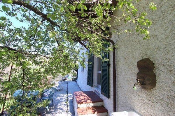 casa indipendente in vendita a La Spezia in zona La Foce / Sant'Anna