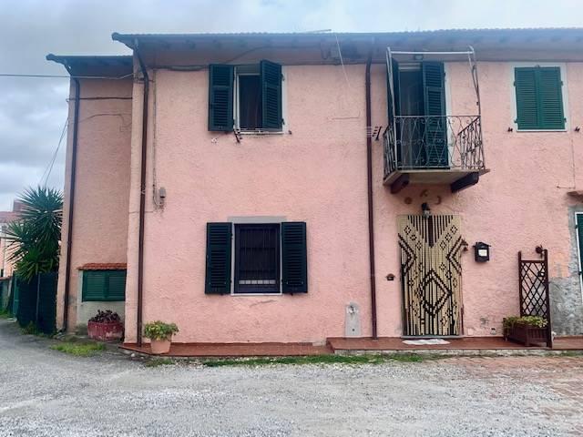 casa indipendente in vendita a La Spezia