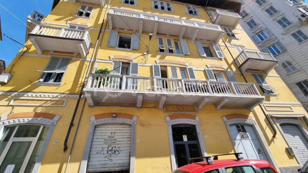 negozio in vendita a La Spezia in zona Centro Storico