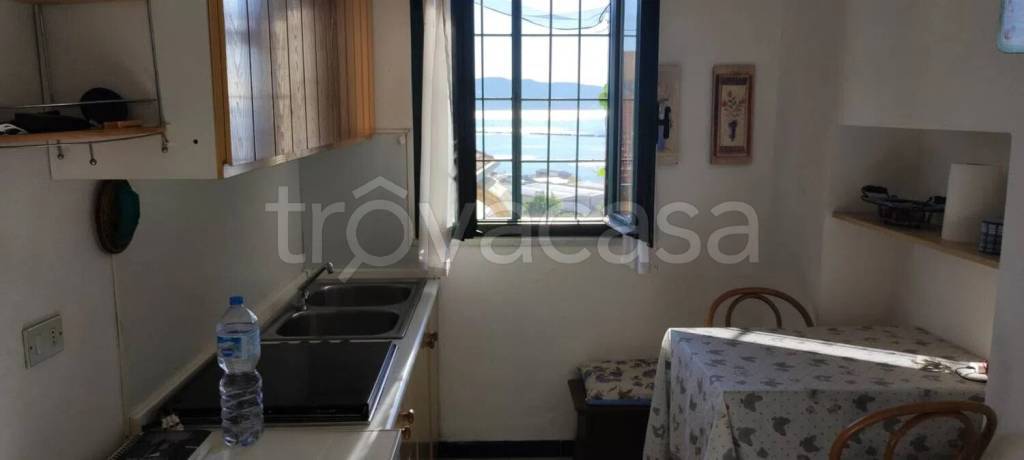 appartamento in vendita a La Spezia in zona Marola