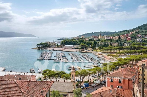 appartamento in vendita a La Spezia in zona Cadimare