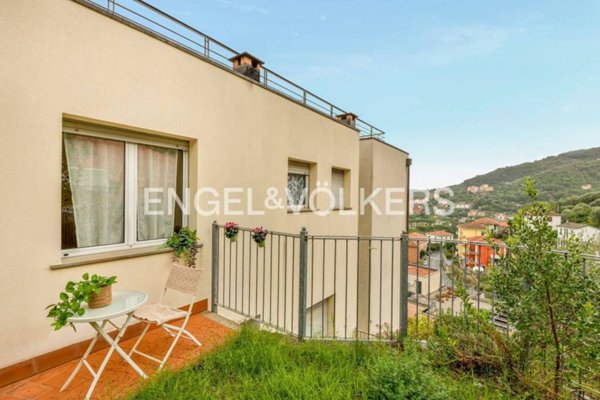 appartamento in vendita a La Spezia in zona Campiglia