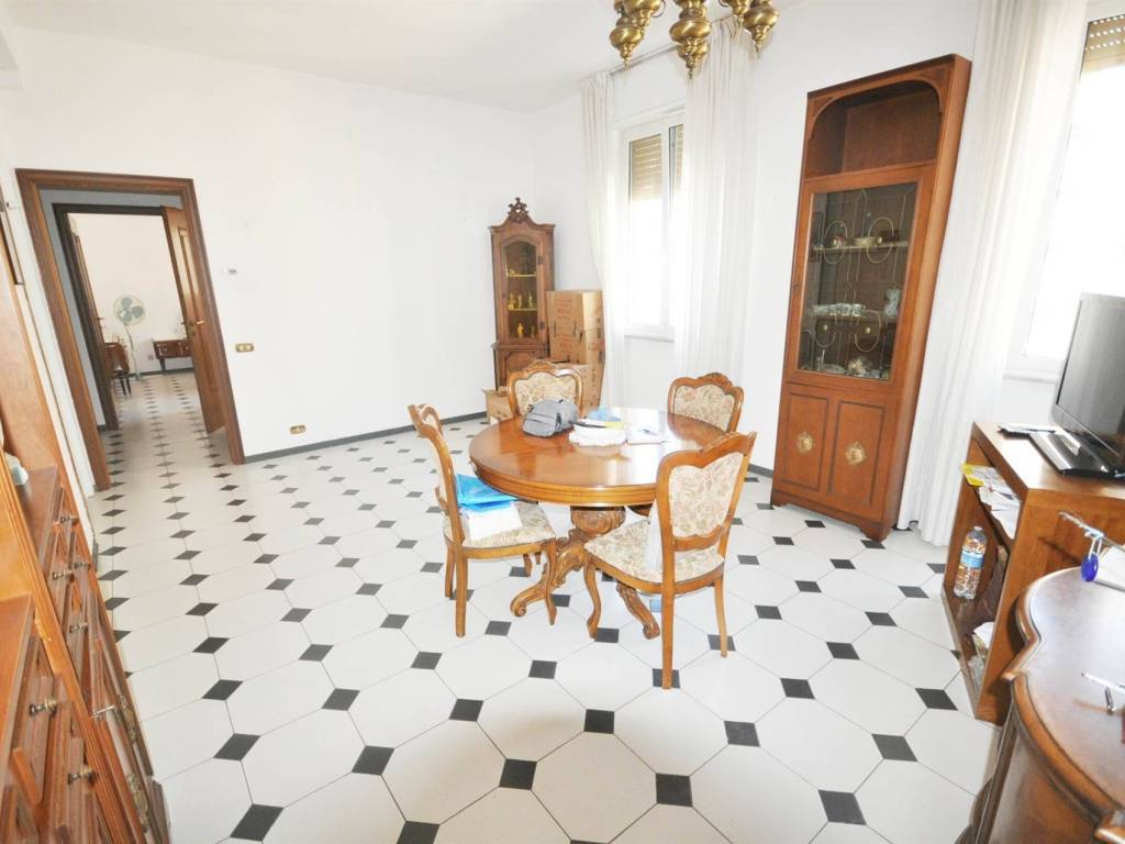 appartamento in vendita a La Spezia in zona Canaletto / Buonviaggio / Migliarina