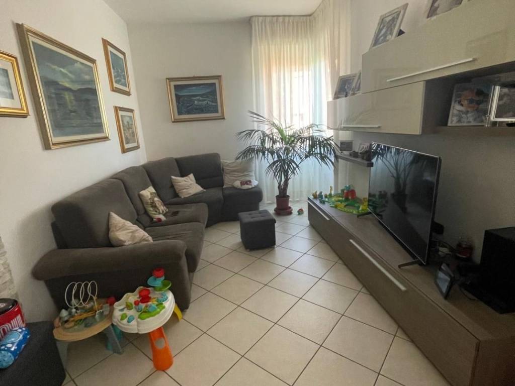 appartamento in vendita a La Spezia in zona Canaletto / Buonviaggio / Migliarina