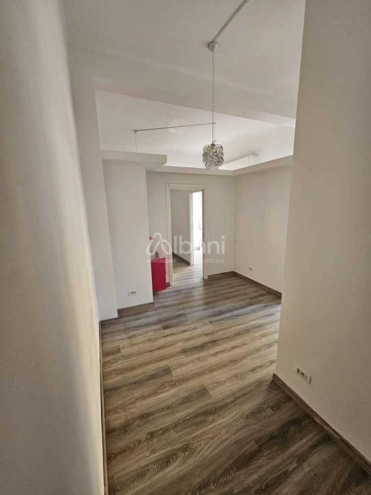 appartamento in vendita a La Spezia in zona Canaletto / Buonviaggio / Migliarina