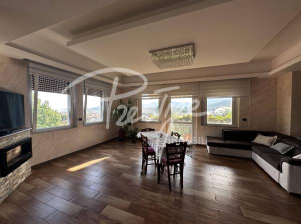appartamento in vendita a La Spezia in zona Canaletto / Buonviaggio / Migliarina