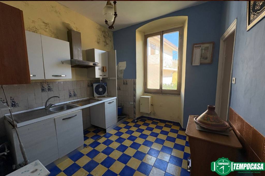 appartamento in vendita a La Spezia in zona Cadimare