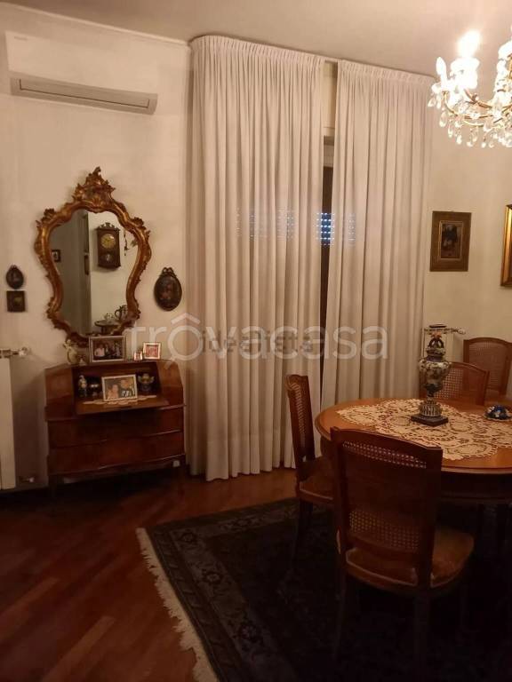 appartamento in vendita a La Spezia in zona Canaletto / Buonviaggio / Migliarina