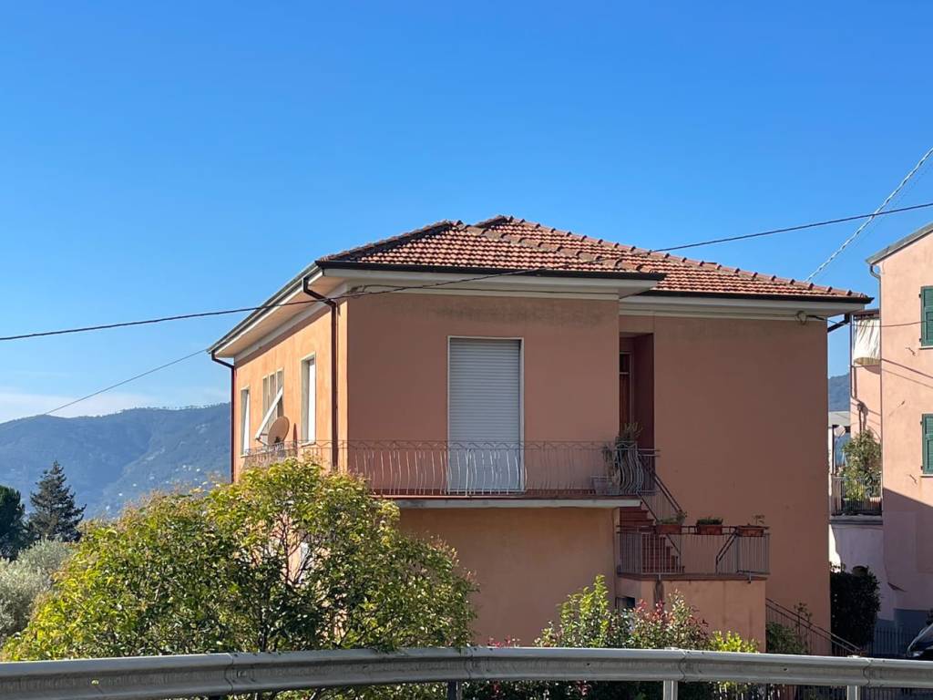 casa indipendente in vendita a La Spezia
