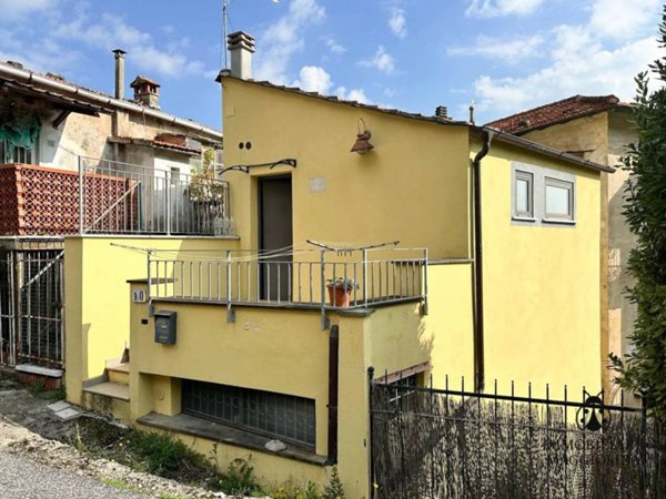 casa indipendente in vendita a La Spezia in zona Marola