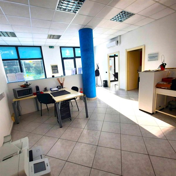 ufficio in vendita a La Spezia