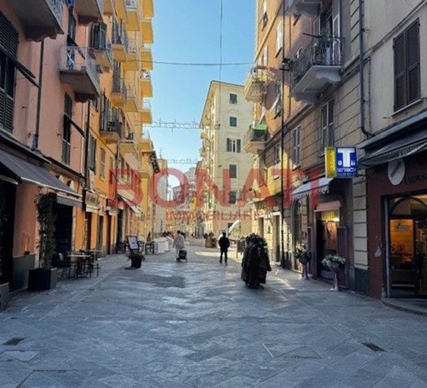 locale commerciale in vendita a La Spezia in zona Centro Storico