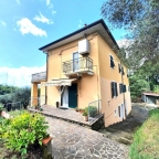 casa indipendente in vendita a La Spezia in zona San Venerio