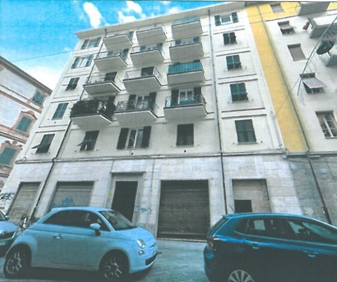 locale commerciale in vendita a La Spezia