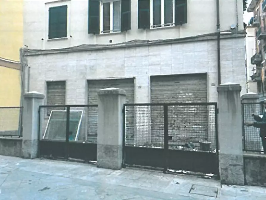 locale commerciale in vendita a La Spezia