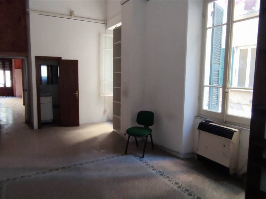 ufficio in vendita a La Spezia in zona Centro Storico