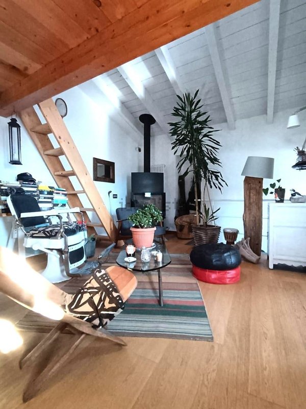 casa indipendente in vendita a La Spezia in zona Sarbia