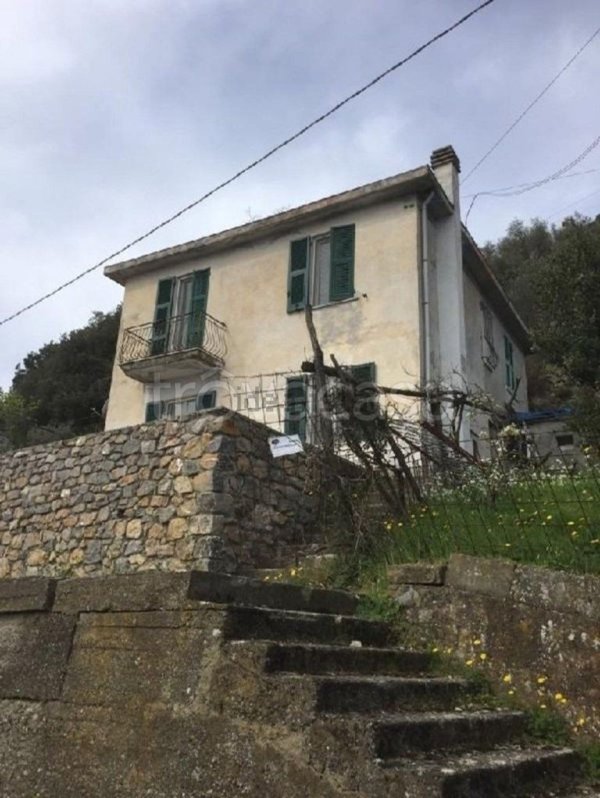 casa indipendente in vendita a La Spezia