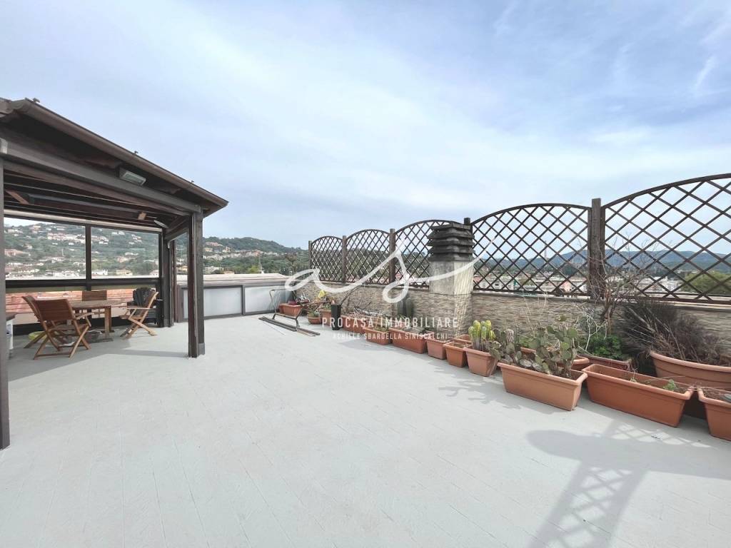 appartamento in vendita a La Spezia in zona Canaletto / Buonviaggio / Migliarina