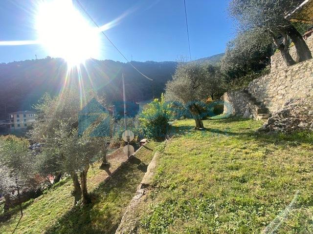 appartamento in vendita a La Spezia in zona Cadimare