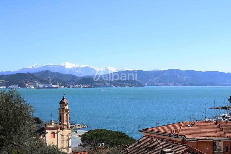 appartamento in vendita a La Spezia in zona Campiglia