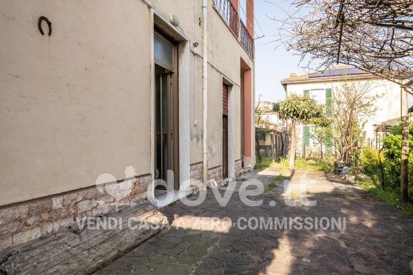 appartamento in vendita a La Spezia in zona Canaletto / Buonviaggio / Migliarina