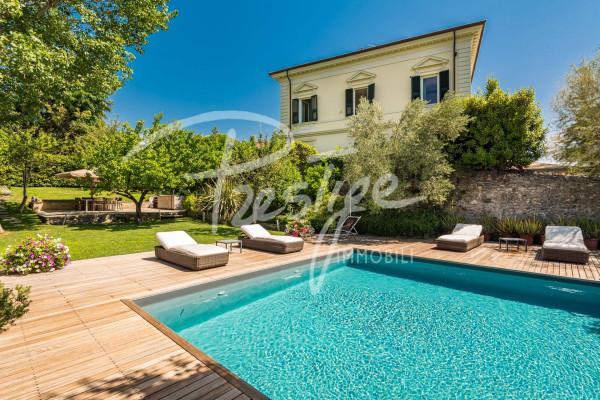 casa indipendente in vendita a La Spezia in zona Chiappa