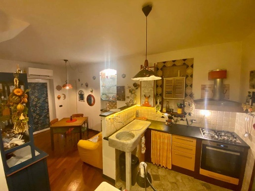 casa indipendente in vendita a La Spezia