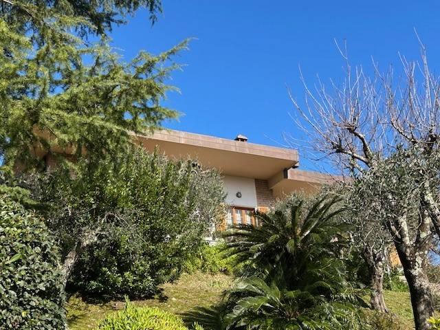 appartamento in vendita a La Spezia in zona Montepertico