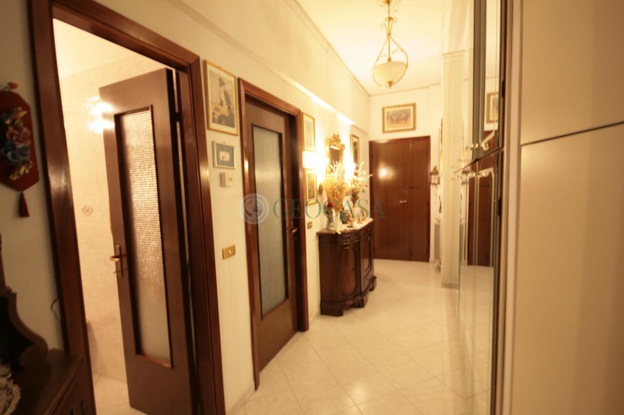 appartamento in vendita a La Spezia in zona Canaletto / Buonviaggio / Migliarina