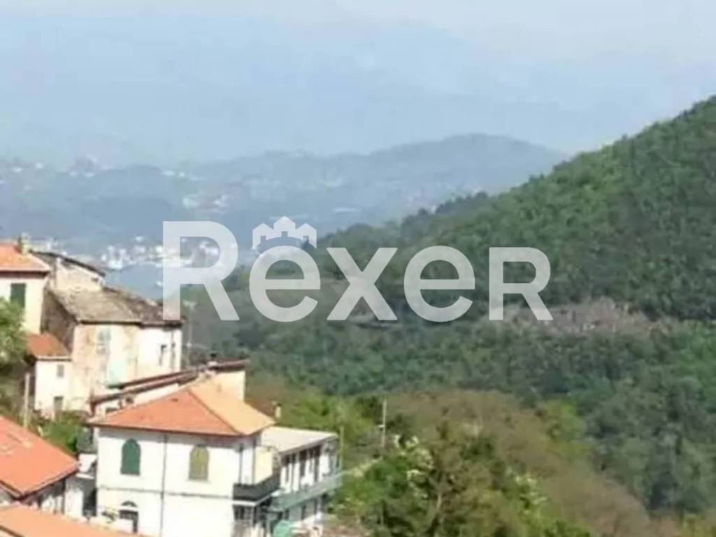 appartamento in vendita a La Spezia in zona Marola