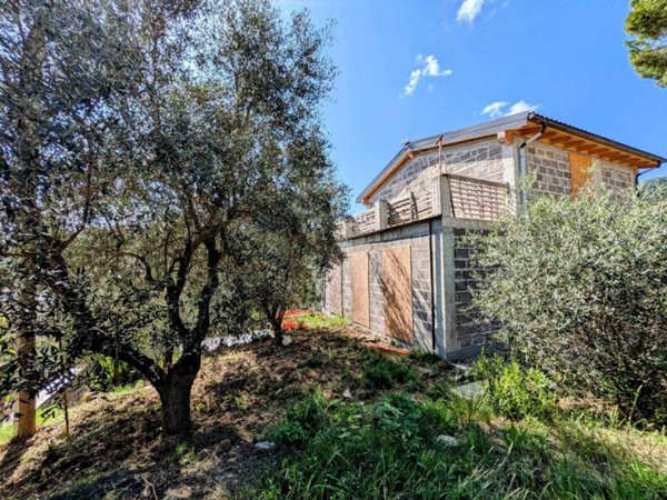 appartamento in vendita a La Spezia in zona Montepertico