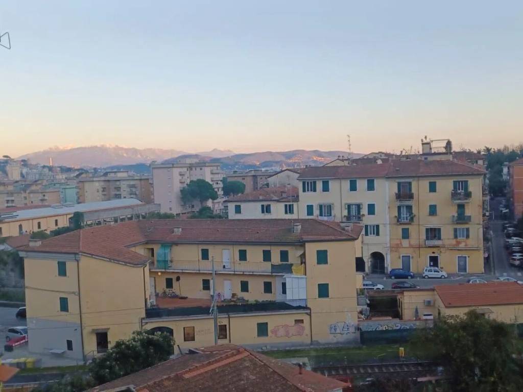appartamento in vendita a La Spezia in zona Chiappa