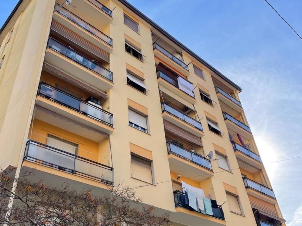 appartamento in vendita a La Spezia in zona Canaletto / Buonviaggio / Migliarina