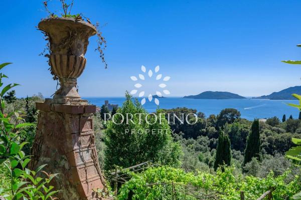 villa in vendita a La Spezia in zona Ruffino