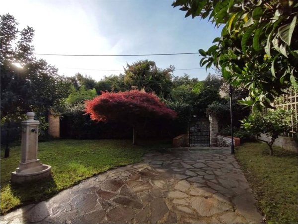 casa indipendente in vendita a La Spezia in zona Muggiano