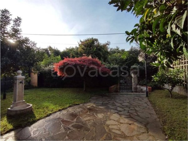 casa indipendente in vendita a La Spezia in zona Muggiano