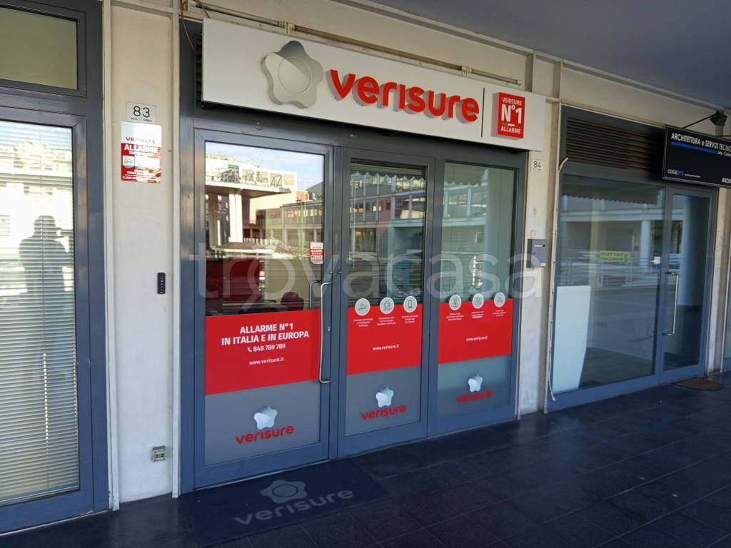 negozio in vendita a La Spezia in zona Canaletto / Buonviaggio / Migliarina