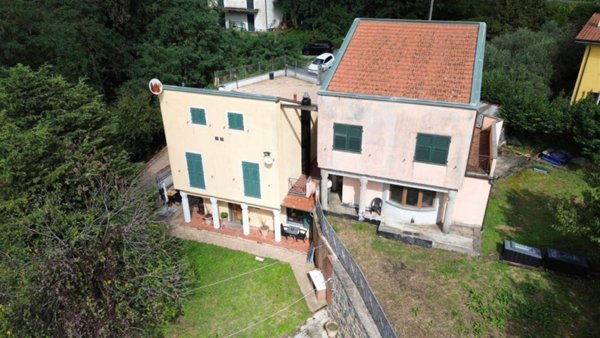 casa indipendente in vendita a La Spezia in zona Pianazza